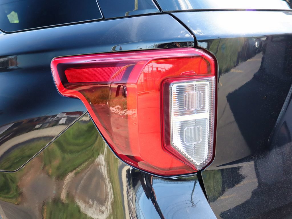 Used 2023 Ford Explorer ST w/ Equipment Group 401A AWD/4WD image 12