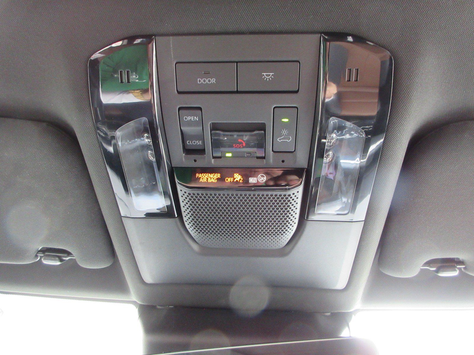 Used 2024 Lexus GX 550 w/ Accessory Package (31) AWD/4WD image 19