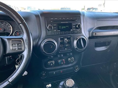 Used 2017 Jeep Wrangler Unlimited Sport w/ Quick Order Package 23S image 9