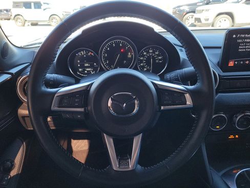 Used 2022 MAZDA MX-5 Miata Grand Touring w/ Weather Package image 19