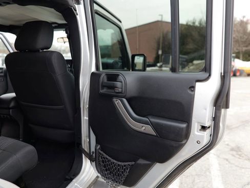 Used 2011 Jeep Wrangler Unlimited Sport image 26