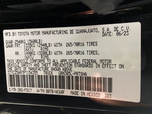 Certified 2023 Toyota Tacoma TRD Off-Road image 24