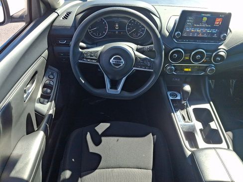 Certified 2023 Nissan Sentra SV FWD image 11