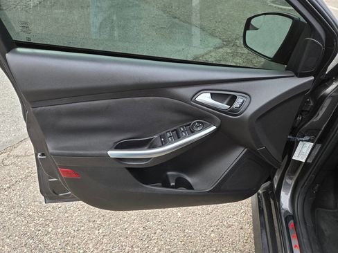 Used 2016 Ford Focus ST w/ Equipment Group 401A image 20