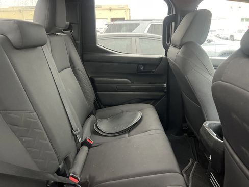 Used 2025 Toyota Tacoma SR5 image 5