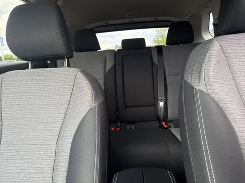Used 2023 Nissan Rogue SV AWD/4WD image 25