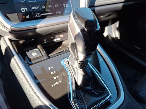 Used 2021 Subaru Outback Limited image 17