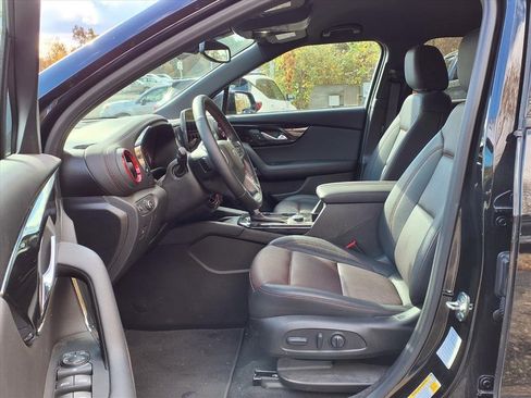 Used 2025 Chevrolet Blazer RS image 21