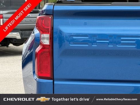Used 2022 Chevrolet Silverado 1500 ZR2 w/ Technology Package AWD/4WD image 9