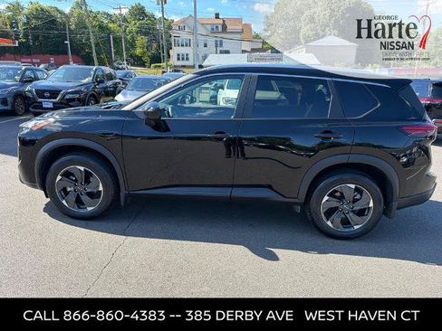 Certified 2024 Nissan Rogue SV w/ SV Premium Package AWD/4WD image 4