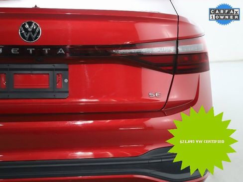 Certified 2025 Volkswagen Jetta SE image 44