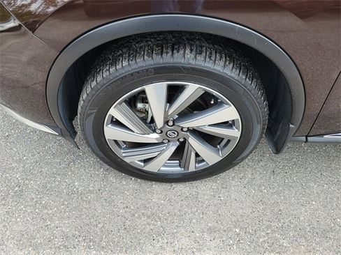 Used 2020 Nissan Murano SL w/ Moonroof Package image 5