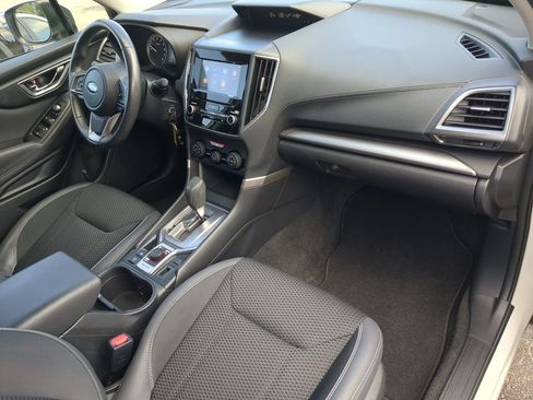 Used 2019 Subaru Forester Premium AWD/4WD image 10