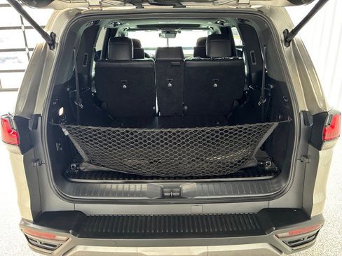 Used 2024 Lexus LX 600 4WD w/ Appearance Package image 29