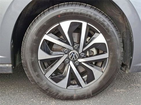 Used 2024 Volkswagen Jetta S image 11