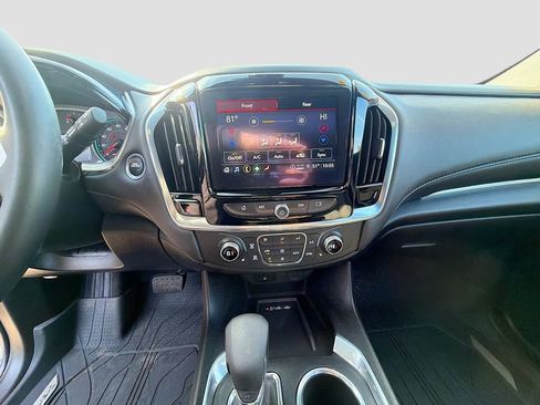 Used 2023 Chevrolet Traverse LT image 31