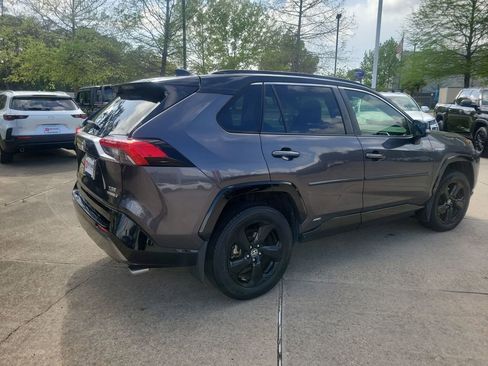 Used 2020 Toyota RAV4 XSE image 10