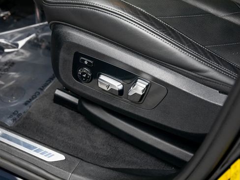 Used 2024 BMW XM image 32