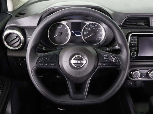 Used 2025 Nissan Versa S FWD image 32