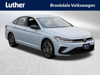 Used 2025 Volkswagen Jetta Sport FWD video 1