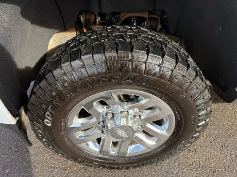 Used 2019 Chevrolet Silverado 3500 High Country w/ Duramax Plus Package image 12