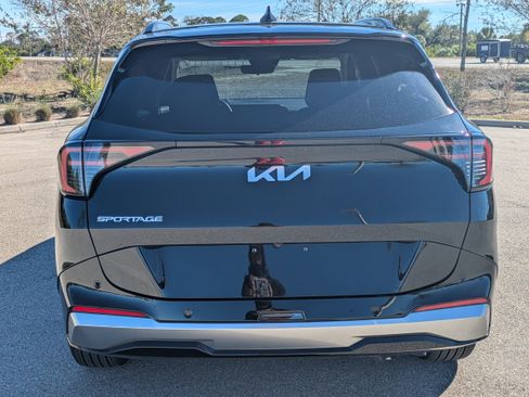 Certified 2026 Kia Sportage SX image 6