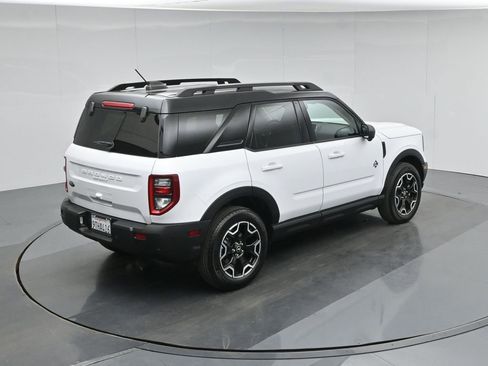 Used 2025 Ford Bronco Sport Outer Banks w/ Outer Banks Tech Package+ image 39