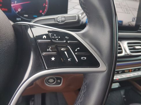 Used 2024 Mercedes-Benz GLE 450 4MATIC image 23