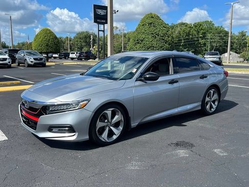 Used 2018 Honda Accord Touring image 1