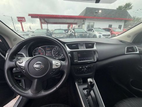 Used 2019 Nissan Sentra SV image 16