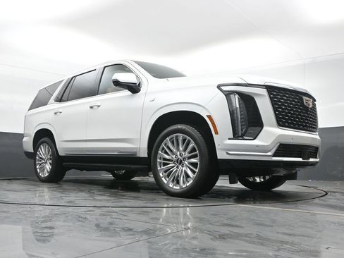 Used 2025 Cadillac Escalade Premium Luxury w/ LPO, Floor Liner Package image 49