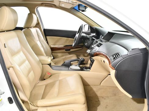 Used 2011 Honda Accord EX-L image 10