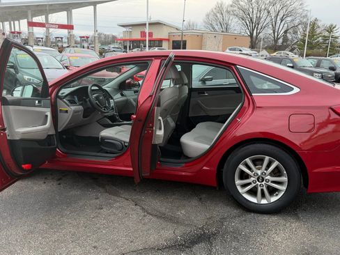 Used 2017 Hyundai Sonata SE image 17