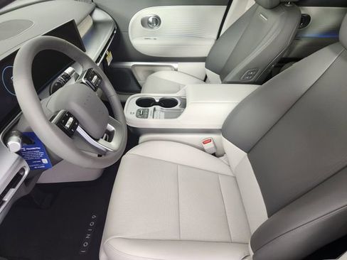 New 2026 Hyundai Ioniq 9 Limited AWD/4WD image 11