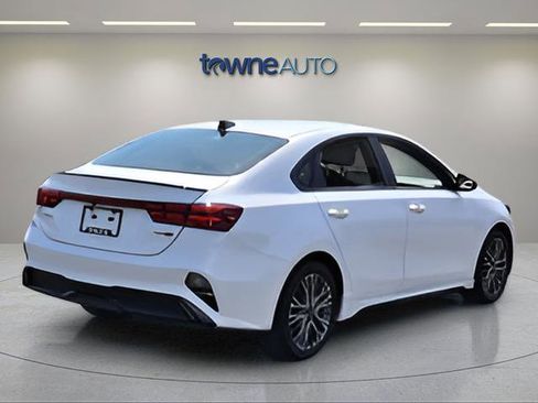 Used 2024 Kia Forte GT-Line FWD image 7