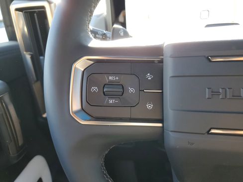 New 2025 GMC Hummer EV 2X image 24