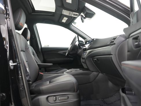 Used 2023 Honda Passport TrailSport image 11