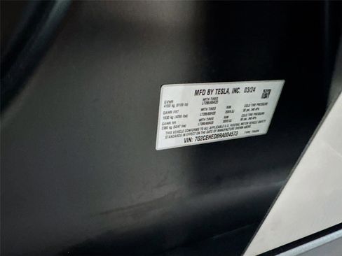 Used 2024 Tesla Cybertruck AWD Crew Cab image 36