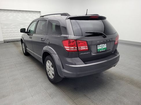 Used 2019 Dodge Journey SE image 5