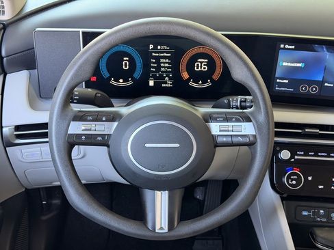 Used 2025 Hyundai Tucson SEL image 4