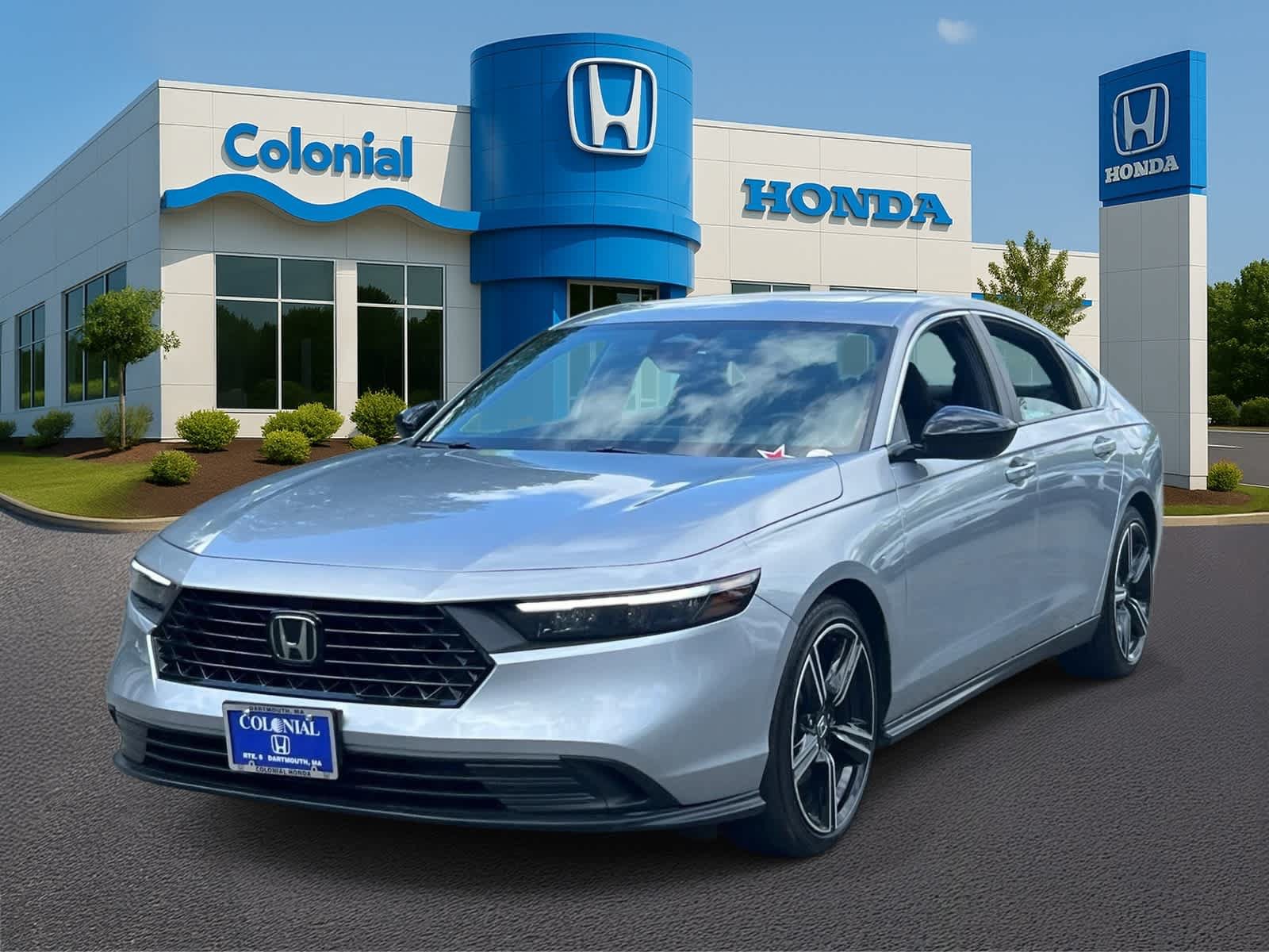 Used 2025 Honda Accord Sport image 2