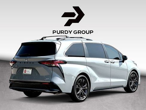 Certified 2023 Toyota Sienna XSE w/ XSE Plus Package FWD image 8