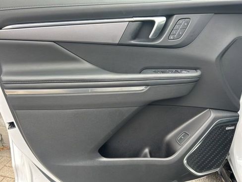 New 2025 Buick Enclave Sport Touring w/ Power Package AWD/4WD image 9