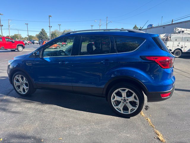 Used 2019 Ford Escape Titanium FWD image 3