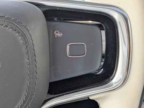 Certified 2025 Lincoln Navigator Reserve image 32