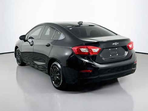 Used 2018 Chevrolet Cruze LS FWD image 7