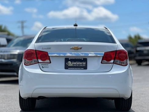 Used 2015 Chevrolet Cruze LS FWD image 6