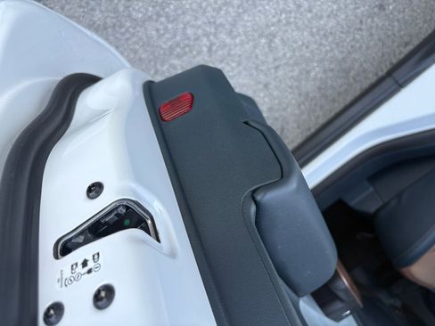 Used 2024 Ford Maverick Lariat image 49