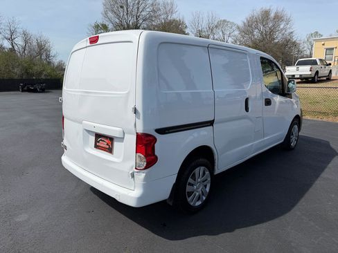 Used 2020 Nissan NV200 SV FWD image 4