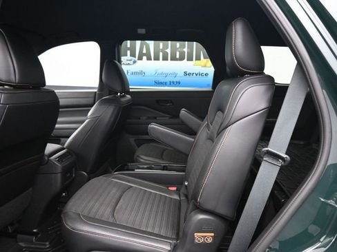 Used 2024 Nissan Pathfinder Rock Creek AWD/4WD image 9